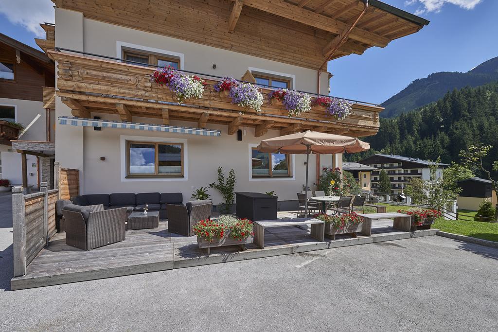 Pension Gabi Saalbach-Hinterglemm Exterior foto